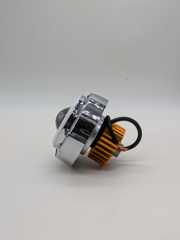 V8 - Image 3