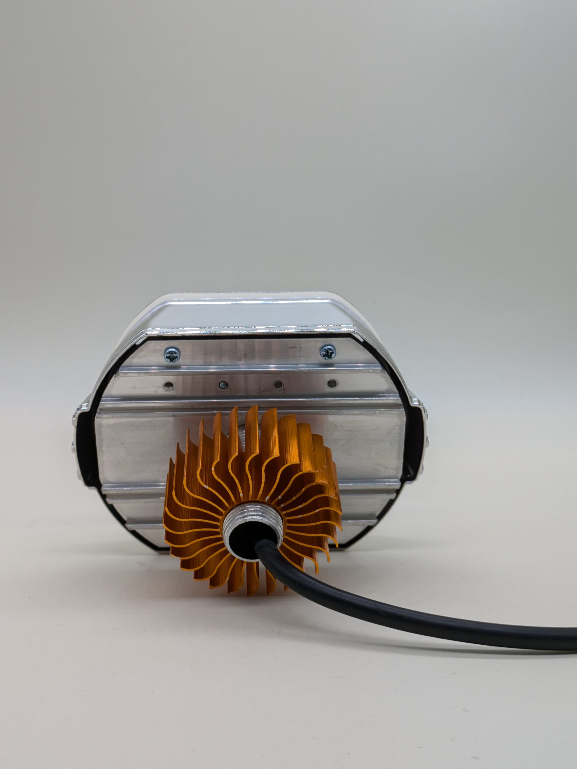 Built-in large lens - Image 4