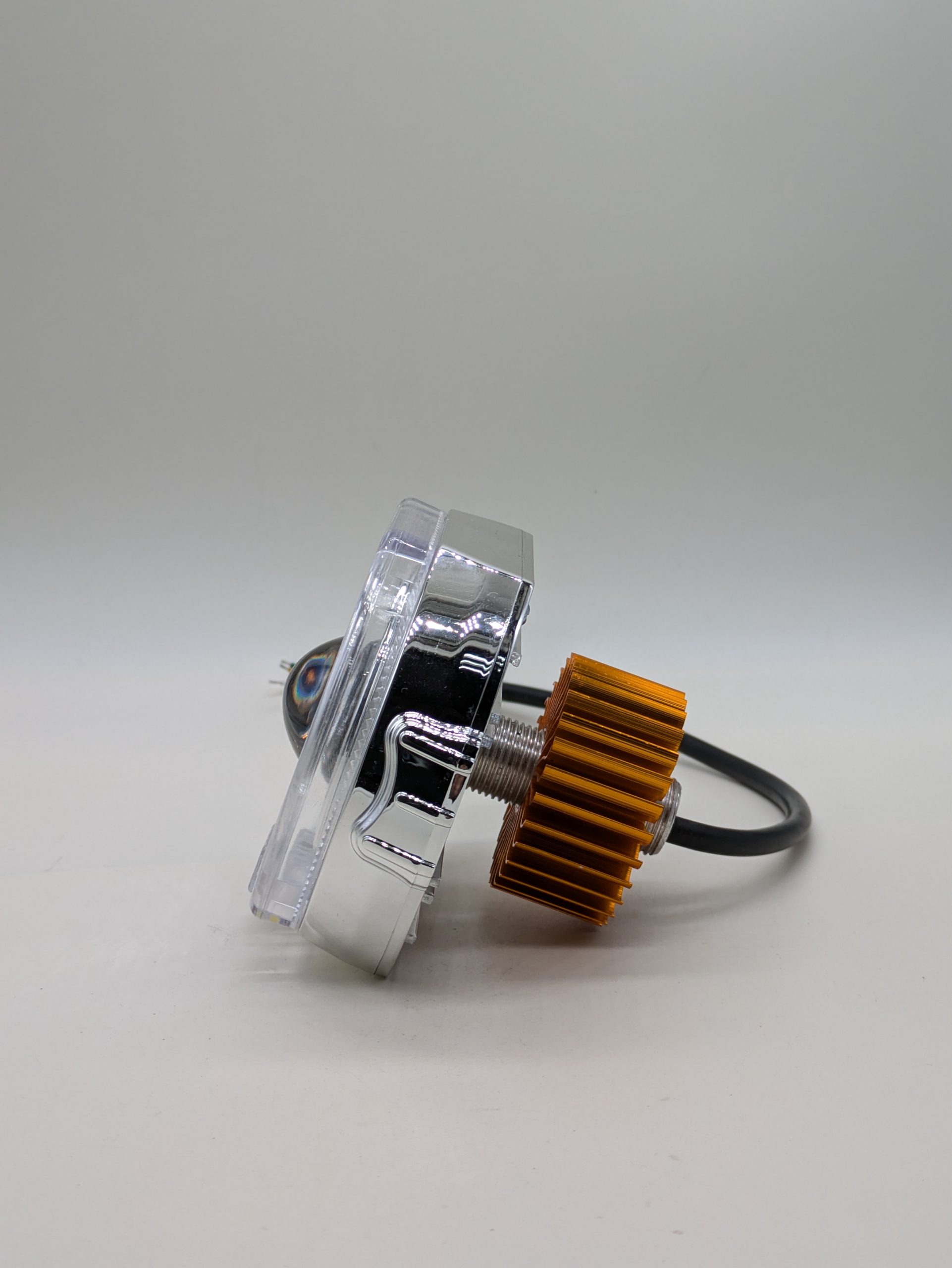 Built-in large lens - Image 3