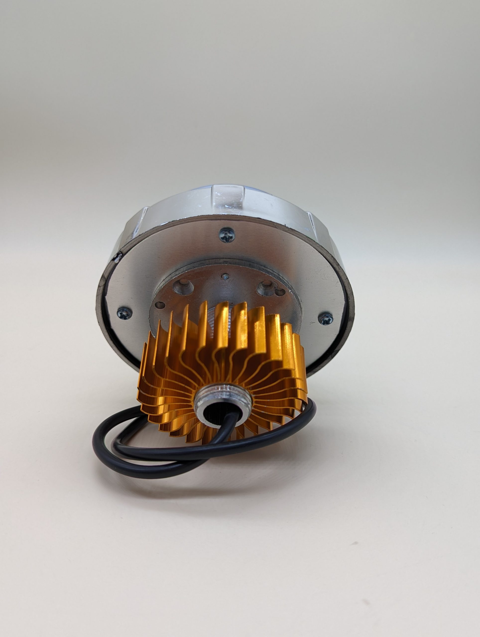 V8 Dual Circle - Image 3