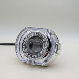 Built-in large lens